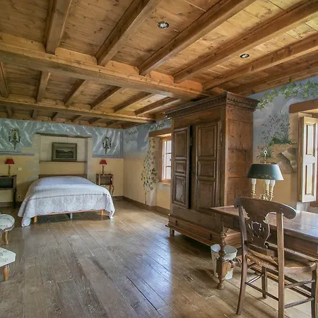 Le Manoir * Saint-Martin-des-Entrees