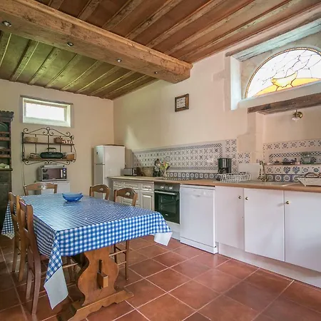Le Manoir * Saint-Martin-des-Entrees
